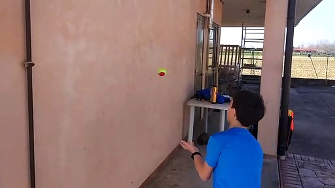 17 wall volley 2