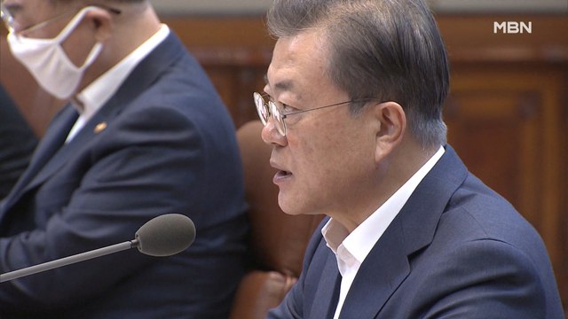 대통령 호소에도 일부 교회 현장 예배…동네 주민 항의
