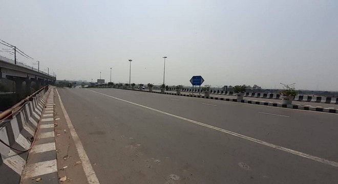 Mumbai: Janata Curfew against coronavirus empties out cities