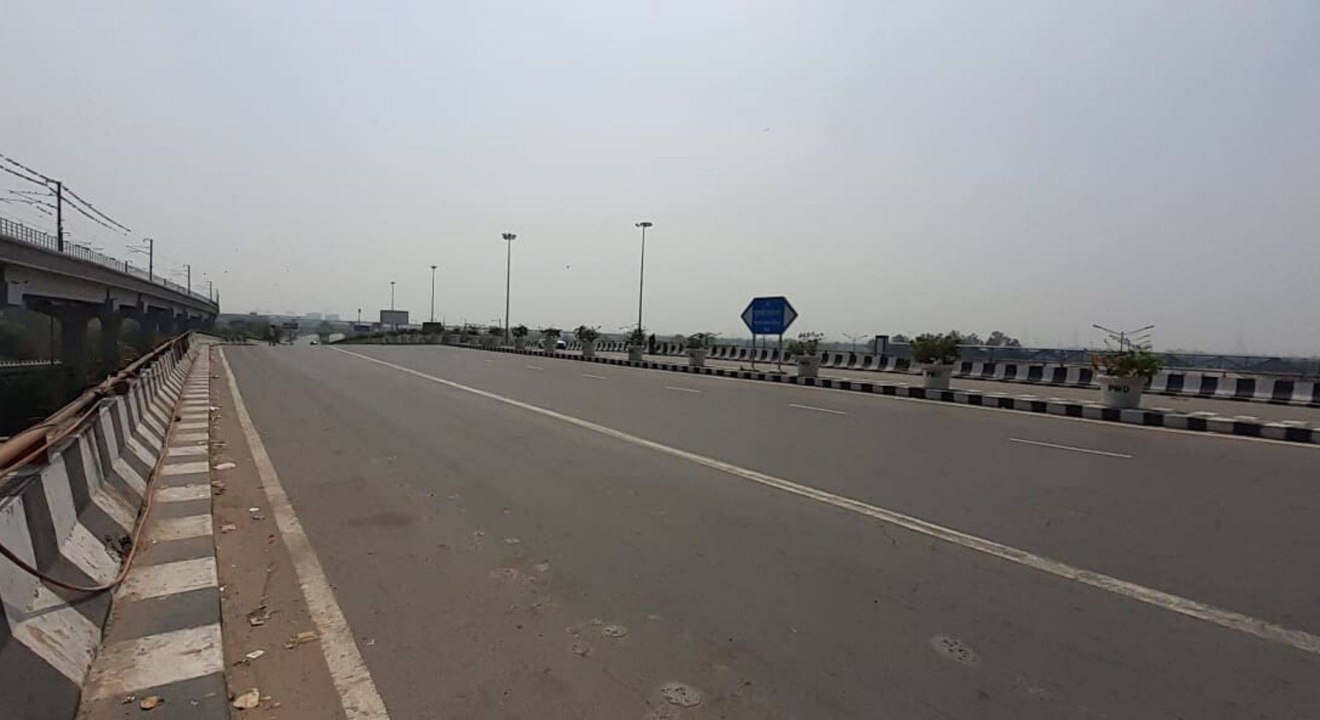 Mumbai: Janata Curfew against coronavirus empties out cities