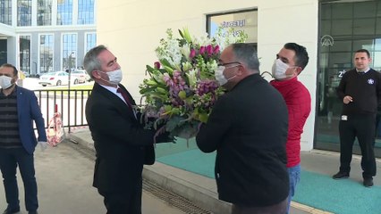 Başkentte çicekçilerden sağlık çalışanlarına destek - ANKARA