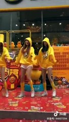 Beautiful Girls Dance In Tik Tok China