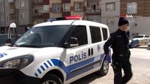 Polis ekipleri yaşlı vatandaşların ev alışverişlerini yapıp teslim ediyor