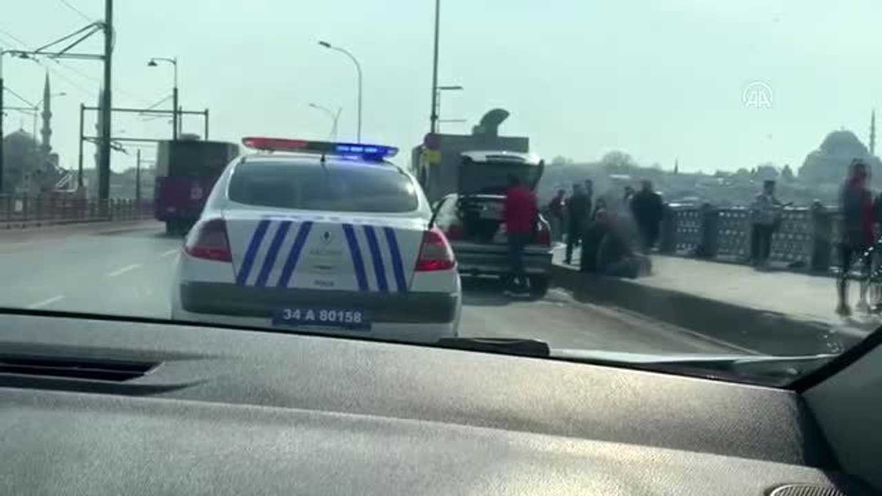 İstanbul polisinden vatandaşlara "Zaruri olmadıkça dışarı çıkmayın" uyarısı (4)