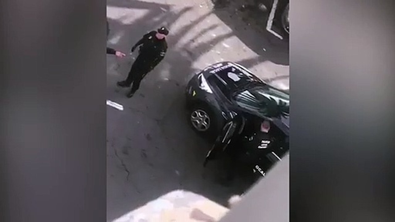 Saltarse el Estado de Alarma, negarse a identificarse y cagarse varias veces en la p--a madre del agente que trata de identificarle