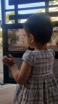 जनता कर्फ्यू : ताली बजाकर कोरोना के खिलाफ लड़ रहे डॉक्टरों-नर्सों का किया आभार