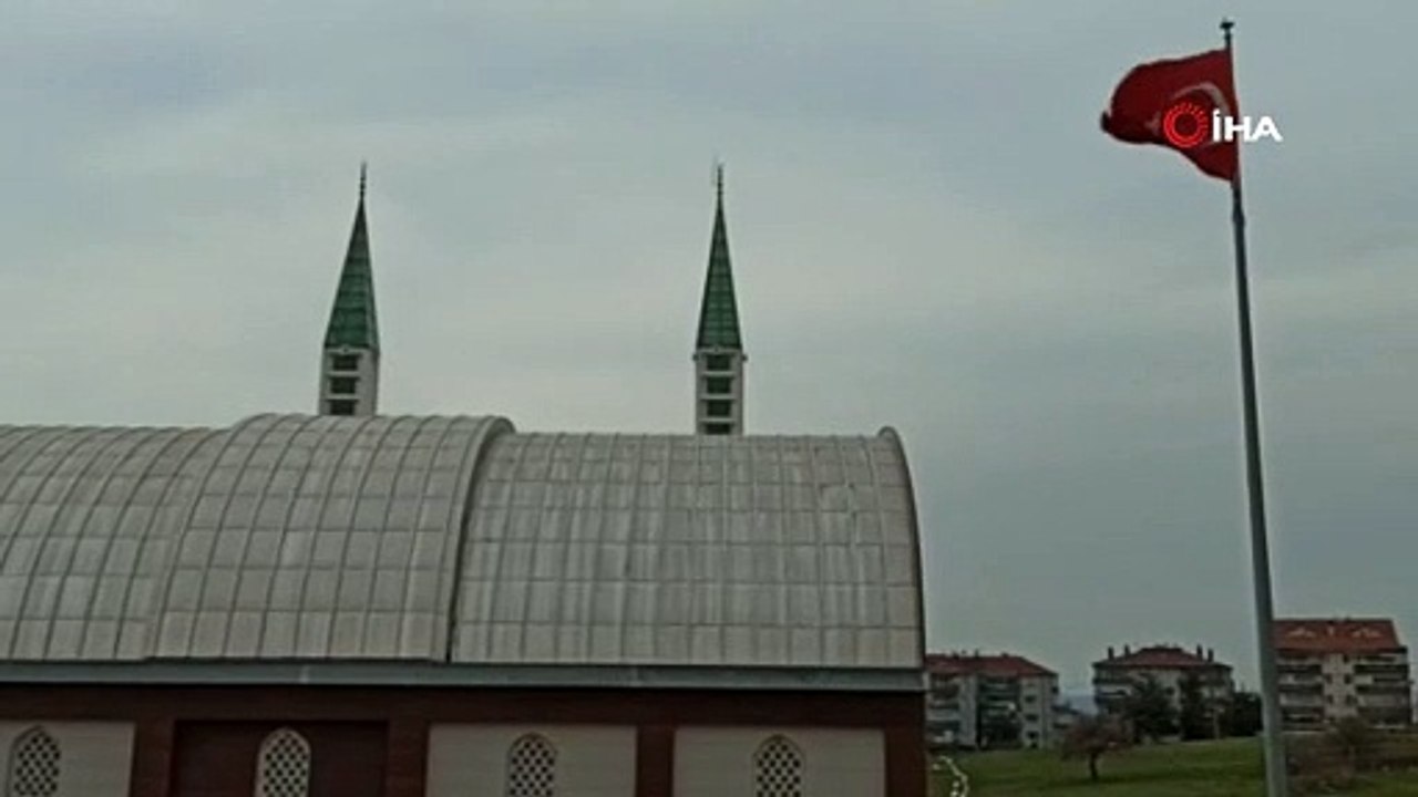 Bursa'da cami hoparlöründen "sokağa çıkmayın" uyarısı