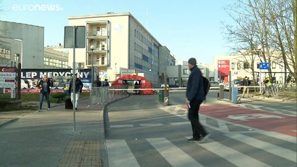 Le coronavirus prend de l'ampleur en Europe centrale, les pays se mobilisent progressivement