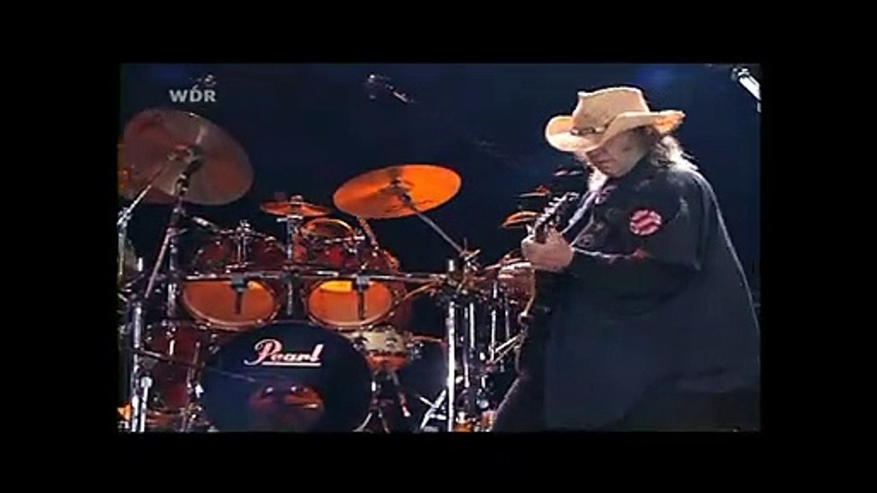 NEIL YOUNG - Let's Roll