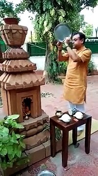 This Man is Totally Confused as People Know him, He Always try to call himself Doctor, He is now Searching For COVID19 Treatment with Thali & Taali, Now India Becomes Vishv Guru Soon