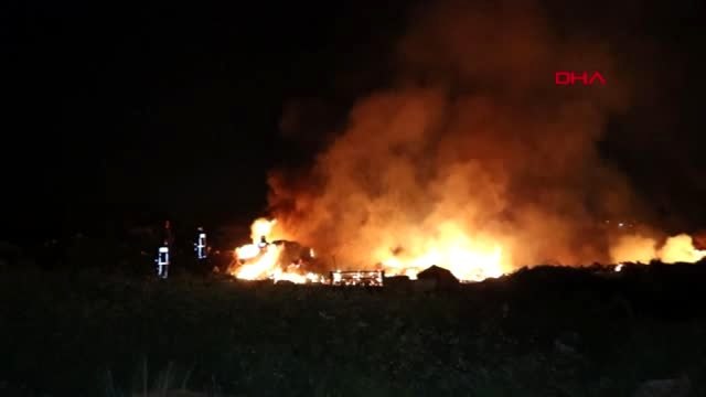 ANTALYA Çöp dolu alanda yangın korkuttu