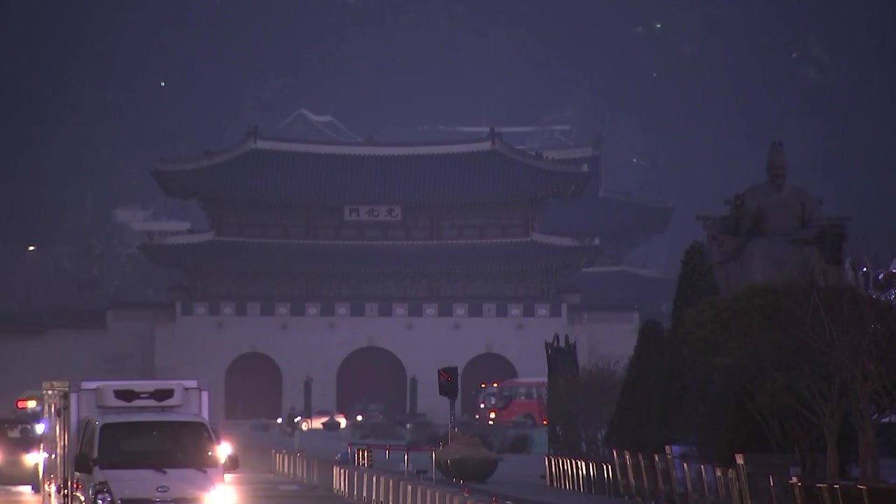 [날씨] 맑고 포근, 대기 건조...큰 일교차 주의 / YTN