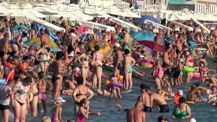 Сочи Лазаревское Пляж Море Отдыхающих Банан (4К полный экран)