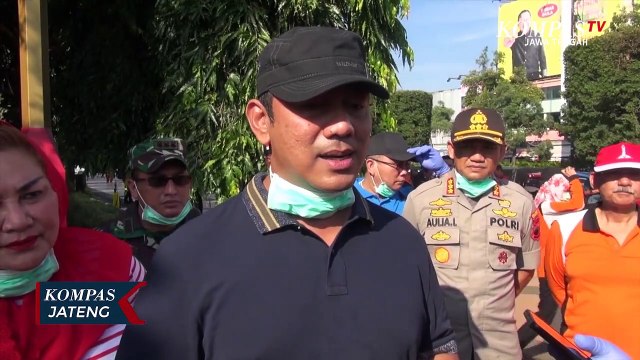 Penyemprotan Disinfektan Cegah Penyebaran Virus Corona