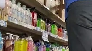 Coronavirus protection tools | People are trying to mint money in this difficult time. Here is a video of a famous Super Market of Karachi. Kiy inhien murna nahi