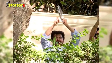 Anil Kapoor Cheers for Heroes During Janta Curfew 🎉