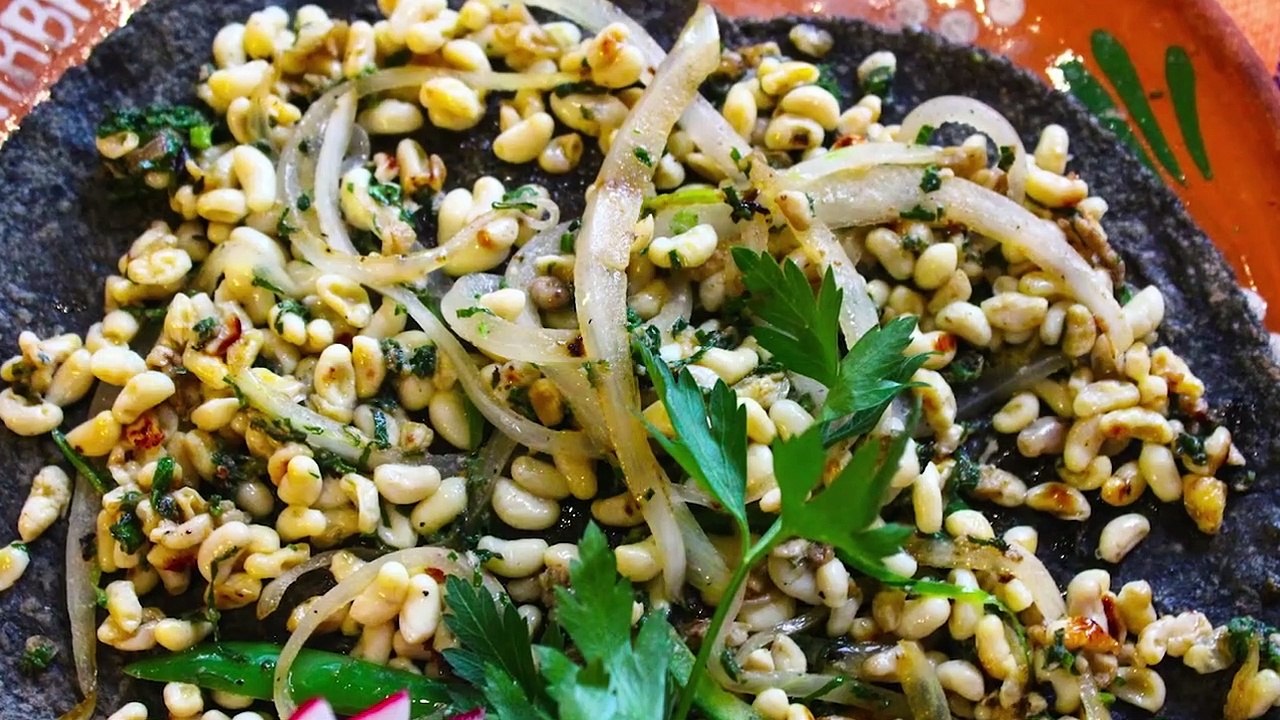 Carta Playbox- 10 Makanan Paling Pelik Di Dunia