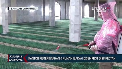 Kantor Pemerintah dan Rumah Ibadah Disemprot Disinfektan