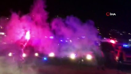 112 Ekiplerinden tüm Türkiye için sirenli, havai fişekli moral alkışı