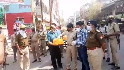 कानपुर: जनता की दिन रात सेवा कर रहें पुलिस प्रशासन को नाश्ता विवरण किया