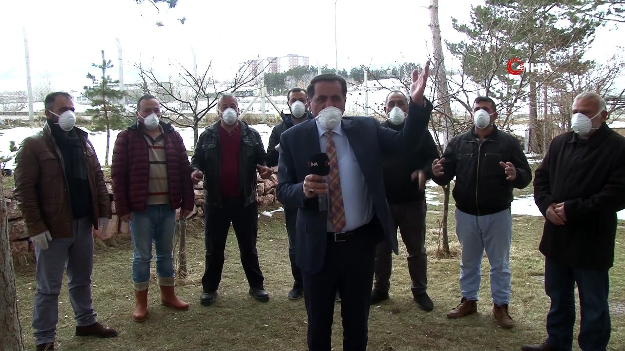 “Git Korona Git buradan” bestesi gülümsetiyor