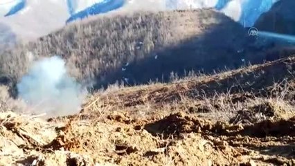 Yola tuzaklanan 60 kilogram el yapımı patlayıcı imha edildi