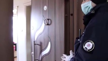 65 yaş üstü vatandaşların market alışverişini polisler yapıyor