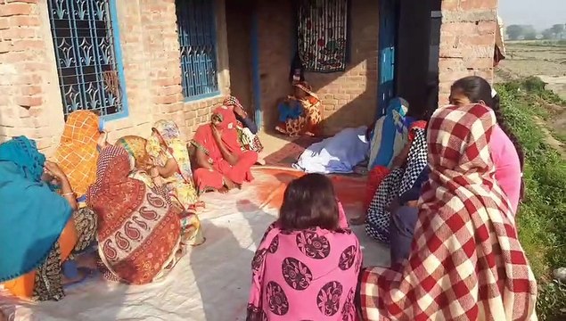 इटावाः विवाहिता ने संदिग्ध अवस्था में फांसी लगाकर की आत्महत्या