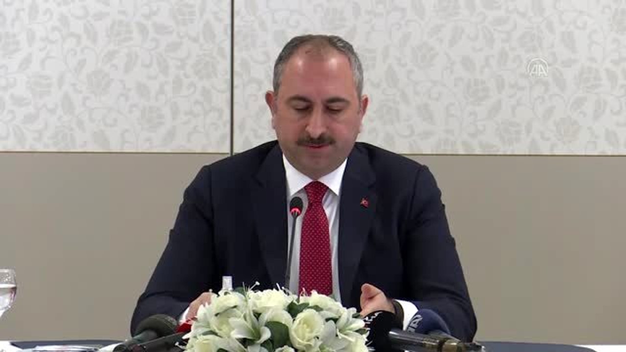 Adalet Bakanı Gül: "Cezaevlerinde pozitif koronavirüs vakasına rastlanmamıştır"