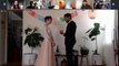 Confiné à la maison, un couple s'est marié sur internet en invitant ses amis à assister à la cérémonie en ligne