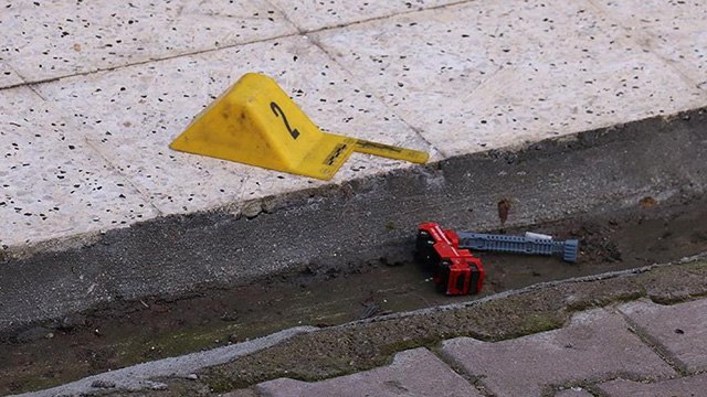 Oyuncağının peşinden giderek 2 kattan düşen çocuk hayatını kaybetti