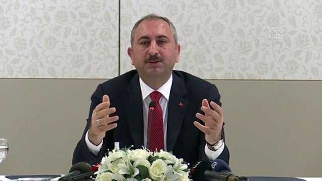 Adalet Bakanı Gül: 'Hastalık belirtisi olan vatandaşlarımızın izolasyonu zorunludur. Bu tedbiri ihlal eylemi suçtur'- ANKARA