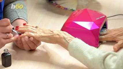 Salon Closed? Remove Gel Nails Without Damage at Home