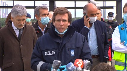 Almeida asegura que "no se puede seguir enterrando en estas condiciones"