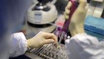 İngiltere'de bir doktor, zengin müşterilerine koronavirüs test kiti satıp bir haftada servet kazandı