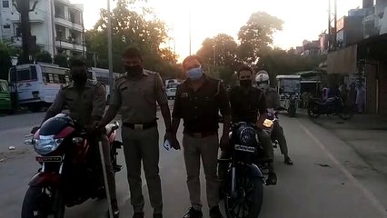 कानपूर: गंगा बैराज प्रभारी ने किया पैदल रूट मार्च