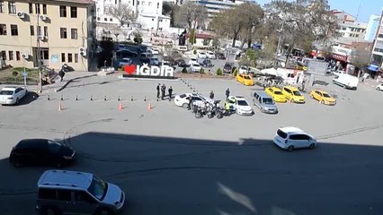 Koronavirüse karşı anonslu uyarı