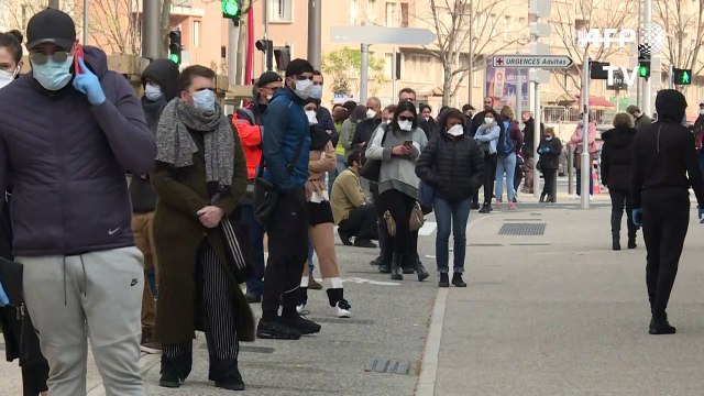 Decesos por coronavirus superan los 15.000