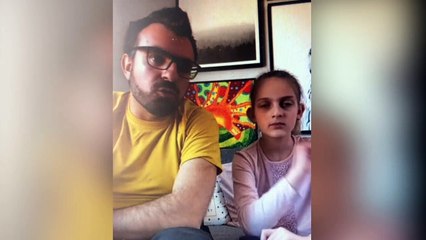 Il poste les toiles de sa fille sur les réseaux sociaux