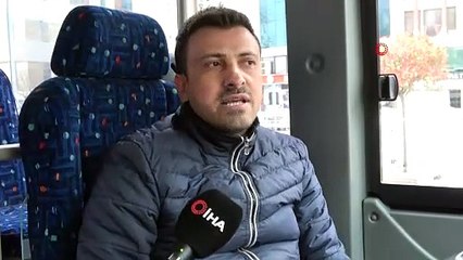Yaşlı kadın yasağa rağmen otobüse binmek için dakikalarca direndi