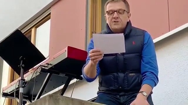 Alemães cantam Bella Ciao num momento de pura solidariedade com os italianos