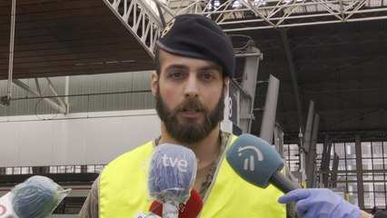 Militar en la estación de Bilbao: "No nos vamos hasta que esté limpio"