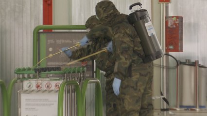 El Ejército desinfecta la Estación de Tren de Bilbao