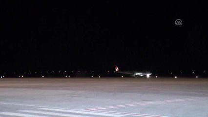 Eğitim için İrlanda'da olan öğrencilerden 305'i geldi - SİVAS