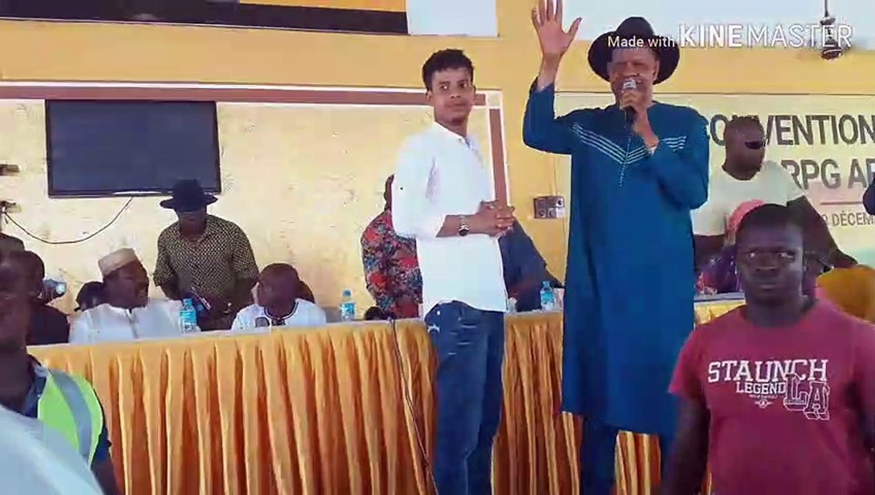 Il quitte le FNDC, adhère au RPG Arc-en-ciel et se fait humilier par le camp d'Alpha Condé