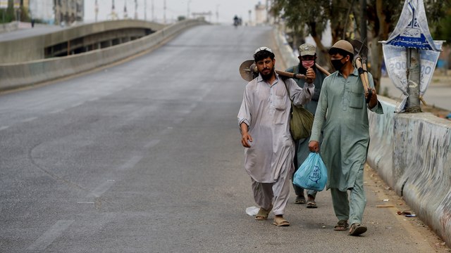 Pakistan attempts to stem its coronavirus outbreak amid shortages of supplies