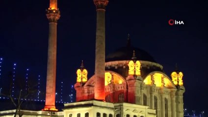 Yatsı Ezanının Ardından Camilerde Korona Virüse Karşı Dua Okundu