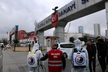 Kartal'da ambulanslar ve oto sanayi siteleri dezenfekte edildi