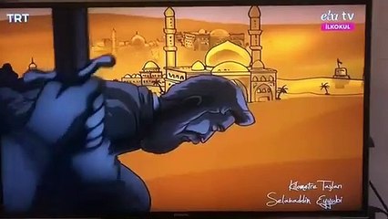 Uzaktan eğitim dersinde ilkokul öğrencilerine de 'kafa kesme' sahnesi izletildi