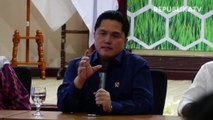 Pesawat jenis boeing milik Garuda Indonesia lepas landas di Bandara Soekarno Hatta.